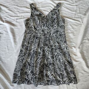 Lands’ End Sleeveless Dress Size 18 Black White Paisley Print Fit & Flare Summer